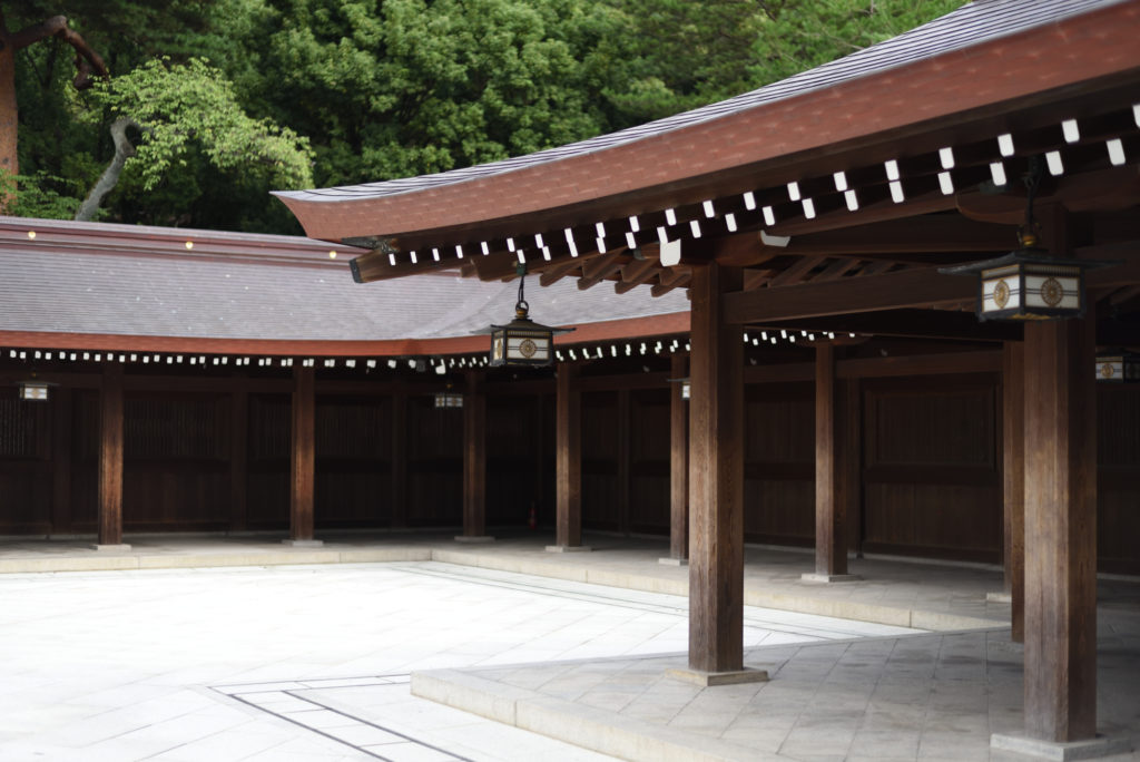 Świątynia Meiji-jingū w Tokio - architektoniczne detale