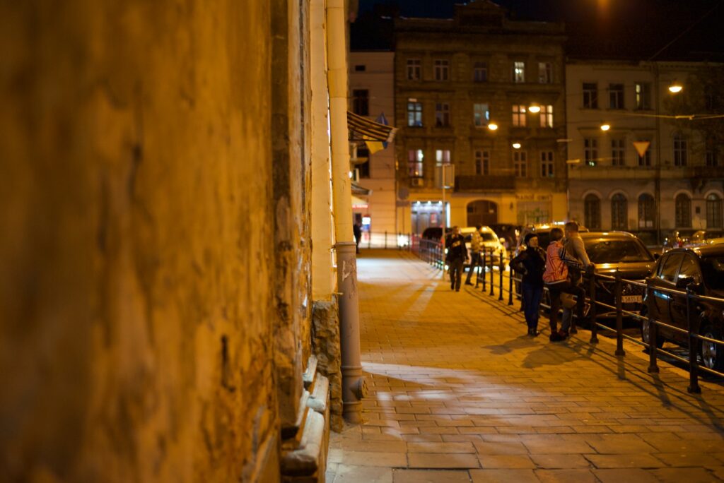 Blog podróżniczy Lwów wieczorową porą miasto pogranicza