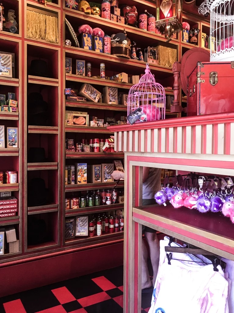 Kupowanie słodyczy w Miodowym Królestwie - Wizarding World of Harry Potter w Universal Studios Hollywood
