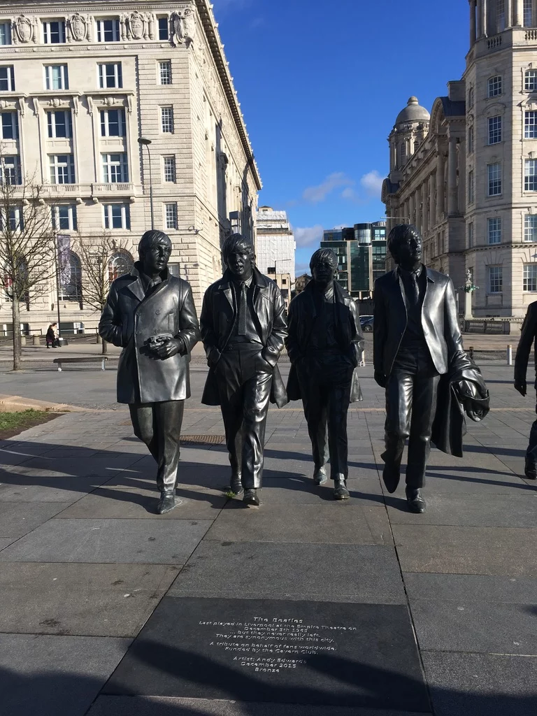 Pier Head - pomik The Beatles