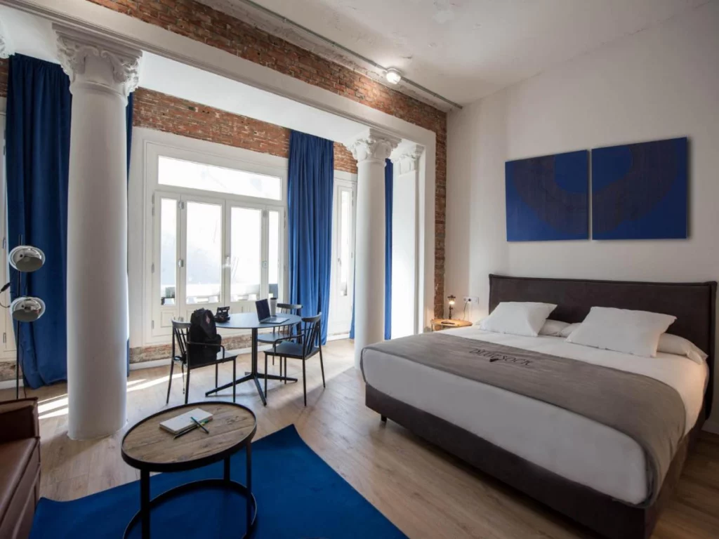 pokój prywatny w Bluesock Hostels Madrid, fot. booking.com